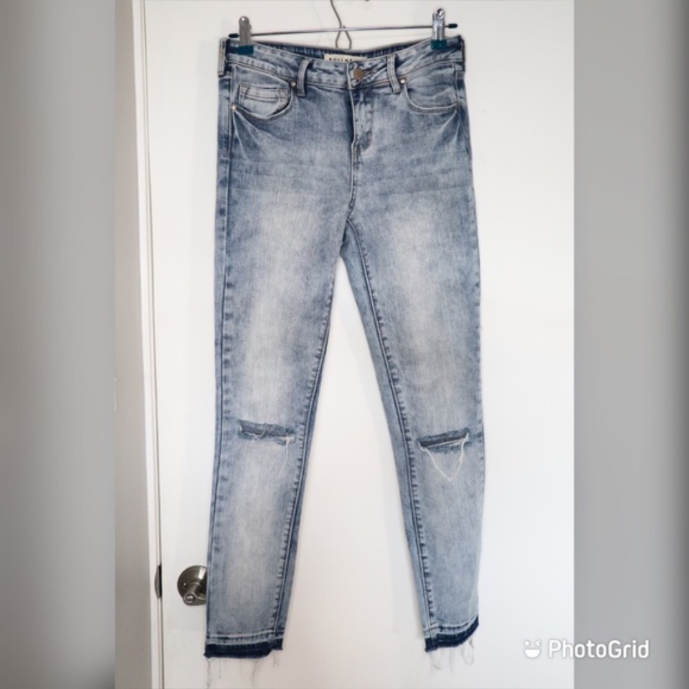 Bullhead Lightwash Mid Rise Jeans 27